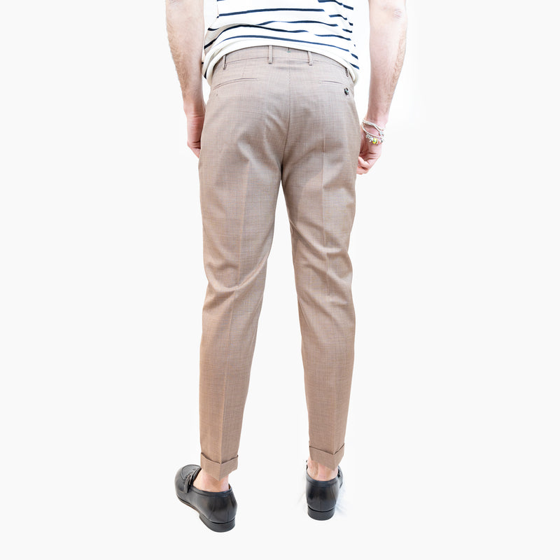 berwch pantalone con pince